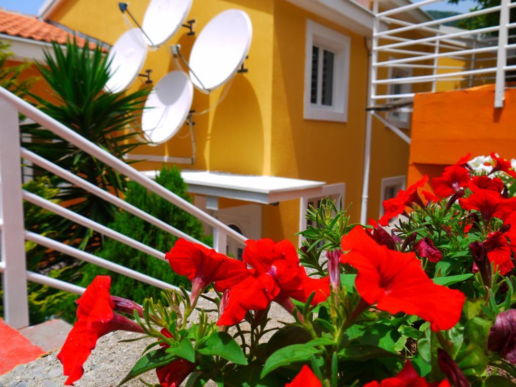 Apartments Villa Relax Petrovac Ngoại thất bức ảnh